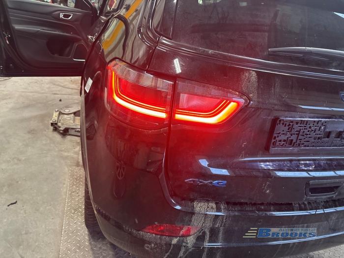 Jeep Compass II 1.3 4XE 240 16V 4x4 Épave (2022, Noir)
