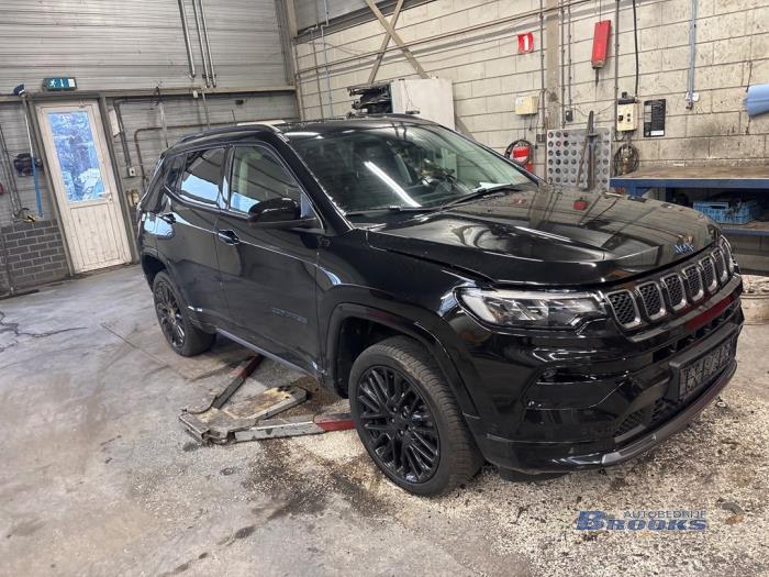 Jeep Compass II 1.3 4XE 240 16V 4x4 Épave (2022, Noir)