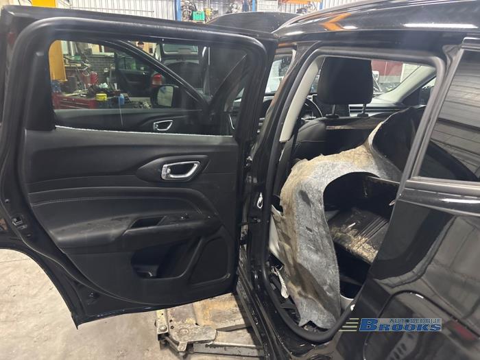 Jeep Compass II 1.3 4XE 240 16V 4x4 Épave (2022, Noir)