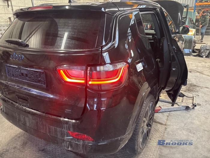 Jeep Compass II 1.3 4XE 240 16V 4x4 Épave (2022, Noir)