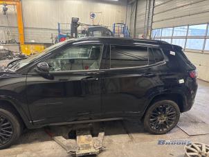 Jeep Compass II 1.3 4XE 240 16V 4x4 Épave (2022, Noir)