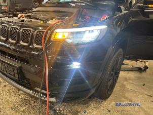 Jeep Compass II 1.3 4XE 240 16V 4x4 Épave (2022, Noir)