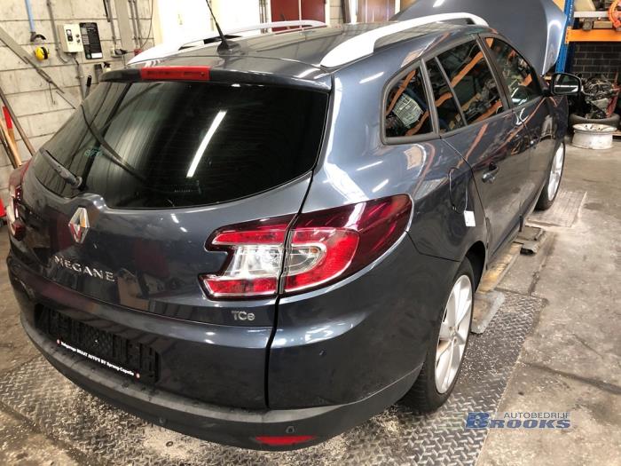Renault Megane III Grandtour 1.2 16V TCE 130 Épave (2015, Titane, Gris)