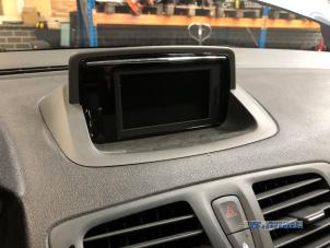 Renault Megane III Grandtour 1.2 16V TCE 130 Épave (2015, Titane, Gris)