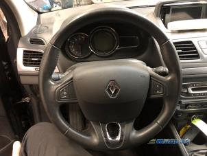 Renault Megane III Grandtour 1.2 16V TCE 130 Épave (2015, Titane, Gris)