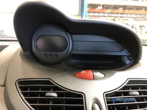 Renault Twingo II 1.2 Épave (2008, Bleu)
