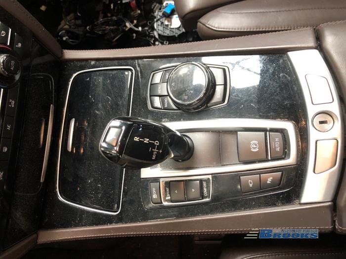 BMW 7 serie 740d 24V Vehículo de desguace (2015, Metálico, Negro)
