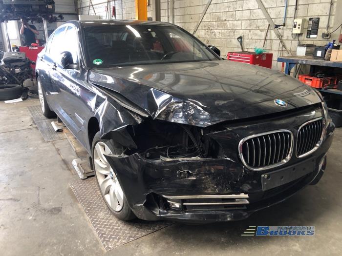 BMW 7 serie 740d 24V Vehículo de desguace (2015, Metálico, Negro)