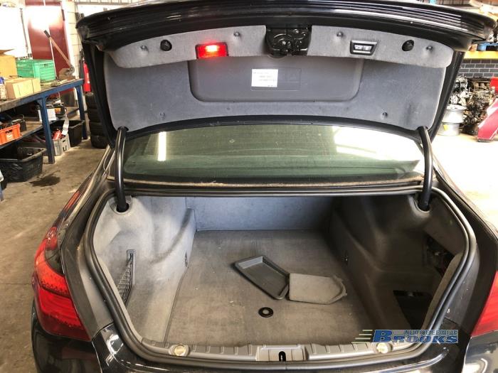 BMW 7 serie 740d 24V Vehículo de desguace (2015, Metálico, Negro)