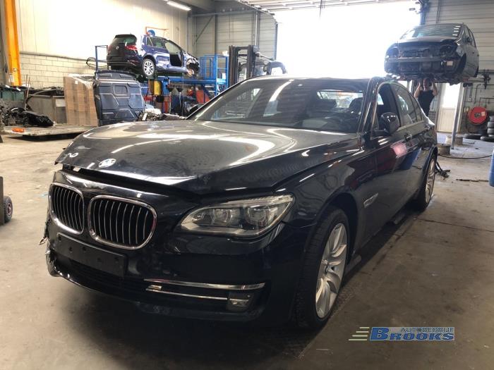 BMW 7 serie 740d 24V Vehículo de desguace (2015, Metálico, Negro)