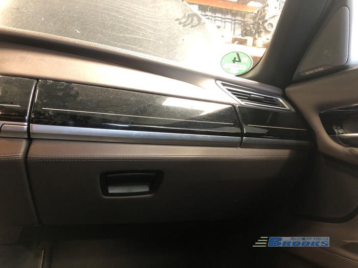 BMW 7 serie 740d 24V Vehículo de desguace (2015, Metálico, Negro)