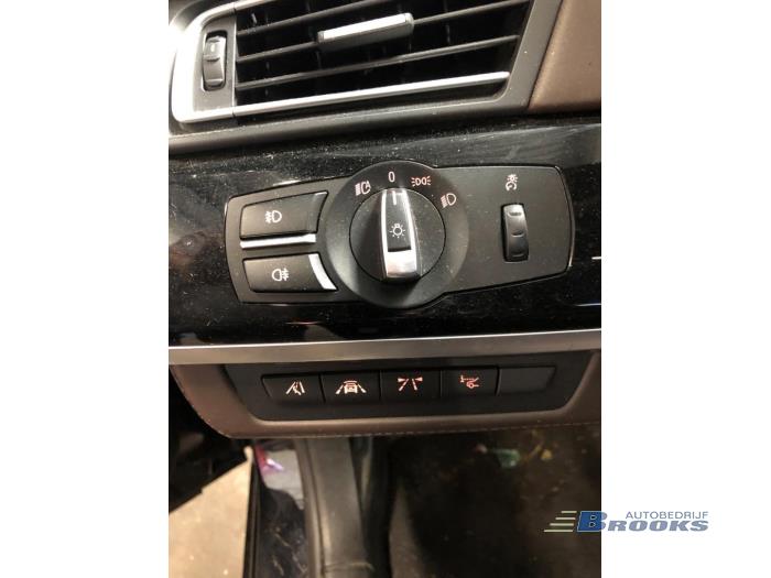 BMW 7 serie 740d 24V Vehículo de desguace (2015, Metálico, Negro)