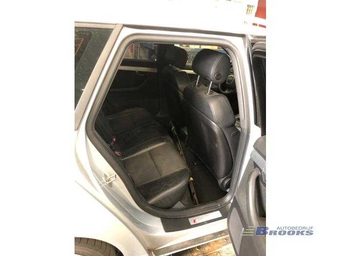 Audi A4 Avant 2.0 TDI Vehículo de desguace (2008, Gris)