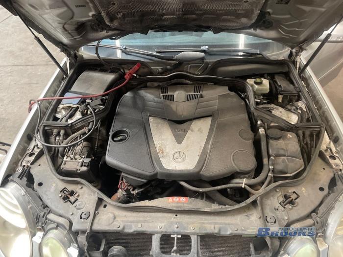 Mercedes E Combi 4-matic 3.0 E-320 CDI 24V Épave (2007, Gris argenté)