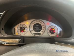 Mercedes E Combi 4-matic 3.0 E-320 CDI 24V Épave (2007, Gris argenté)