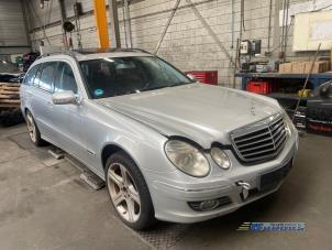 Mercedes E Combi 4-matic 3.0 E-320 CDI 24V Épave (2007, Gris argenté)