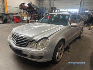 Mercedes E Combi 4-matic 3.0 E-320 CDI 24V Épave (2007, Gris argenté)