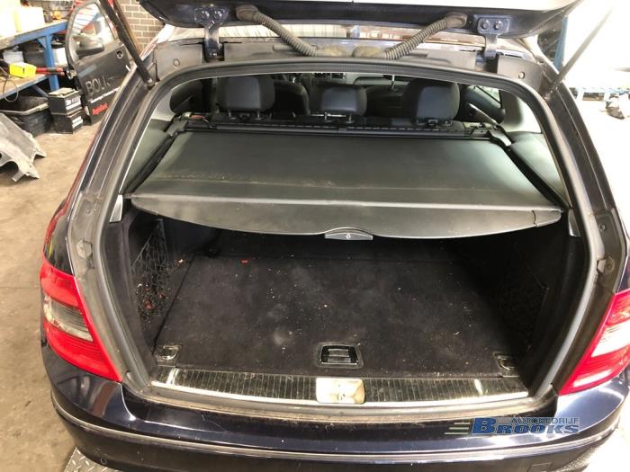 Mercedes C Estate 1.6 C-180K 16V BlueEfficiency Vehículo de desguace (2009, Azul)