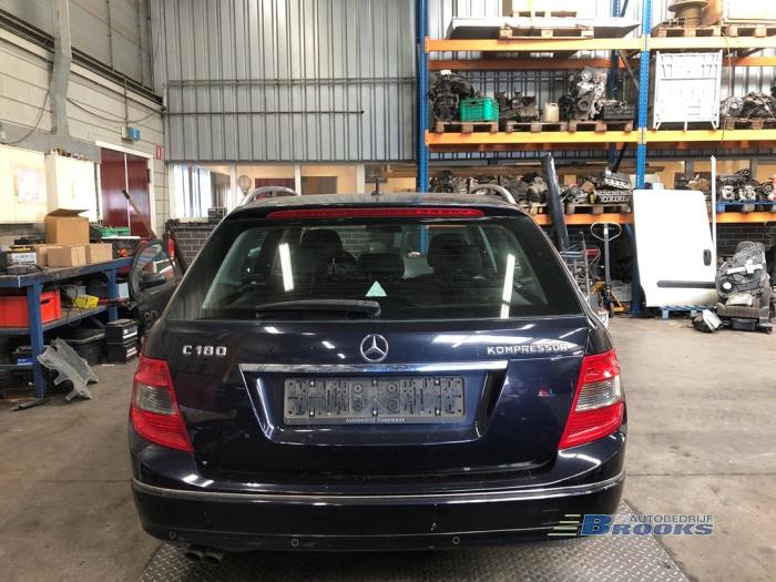 Mercedes C Estate 1.6 C-180K 16V BlueEfficiency Vehículo de desguace (2009, Azul)