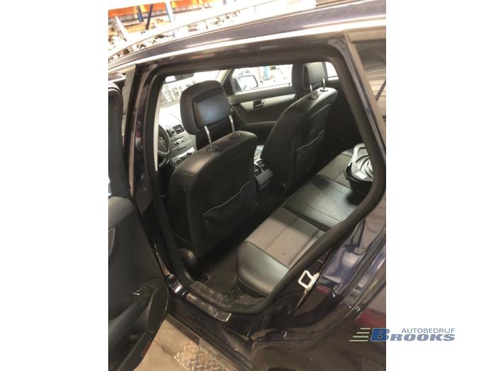 Mercedes C Estate 1.6 C-180K 16V BlueEfficiency Vehículo de desguace (2009, Azul)