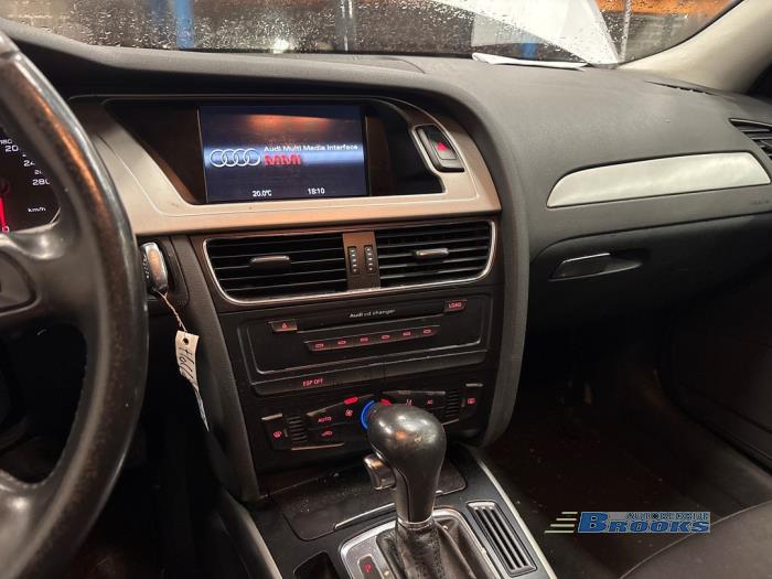 Audi A4 Avant 1.8 TFSI 16V Skrotfordon (2008, GRIJS)