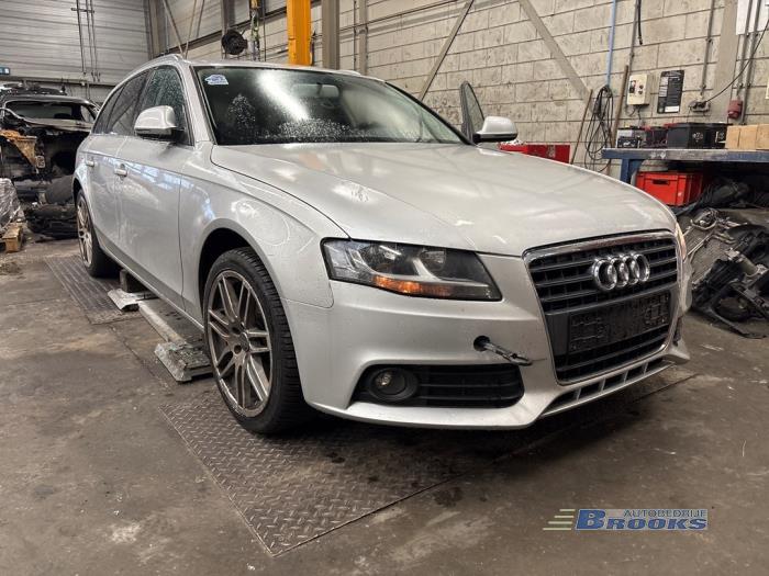 Audi A4 Avant 1.8 TFSI 16V Skrotfordon (2008, GRIJS)