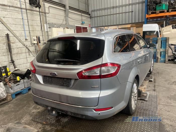 Ford Mondeo IV Wagon 1.6 TDCi 16V Épave (2012, Gris argenté)