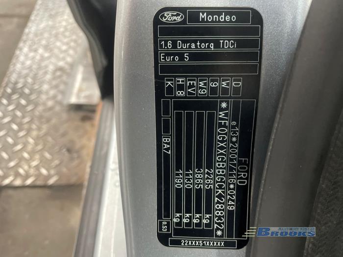 Ford Mondeo IV Wagon 1.6 TDCi 16V Épave (2012, Gris argenté)