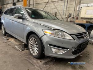 Ford Mondeo IV Wagon 1.6 TDCi 16V Épave (2012, Gris argenté)