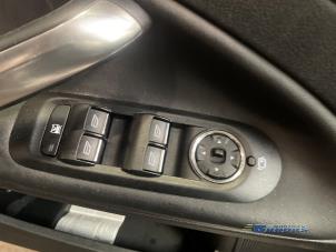 Ford Mondeo IV Wagon 1.6 TDCi 16V Épave (2012, Gris argenté)