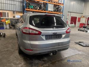 Ford Mondeo IV Wagon 1.6 TDCi 16V Épave (2012, Gris argenté)