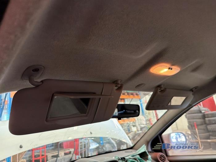 Renault Twingo II 1.2 16V Épave (2011, Blanc)