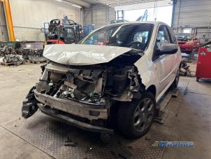 Renault Twingo II 1.2 16V Épave (2011, Blanc)