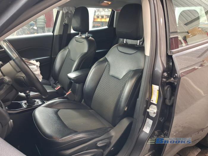 Jeep Compass II 1.4 Multi Air2 16V Samochód złomowany (2019, Szary)