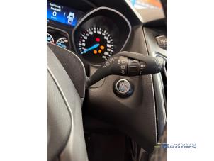 Ford Focus 3 1.0 Ti-VCT EcoBoost 12V 125 Épave (2016, Gris)