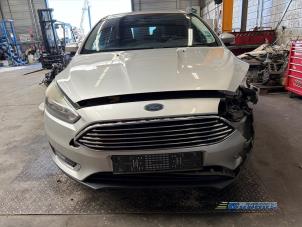 Ford Focus 3 1.0 Ti-VCT EcoBoost 12V 125 Épave (2016, Gris)