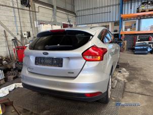 Ford Focus 3 1.0 Ti-VCT EcoBoost 12V 125 Épave (2016, Gris)