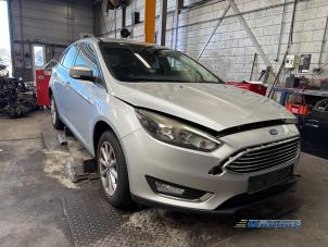 Ford Focus 3 1.0 Ti-VCT EcoBoost 12V 125 Épave (2016, Gris)