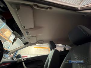 Ford Fiesta 6 1.25 16V Épave (2012, Blanc)
