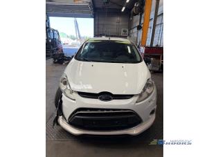 Ford Fiesta 6 1.25 16V Épave (2012, Blanc)