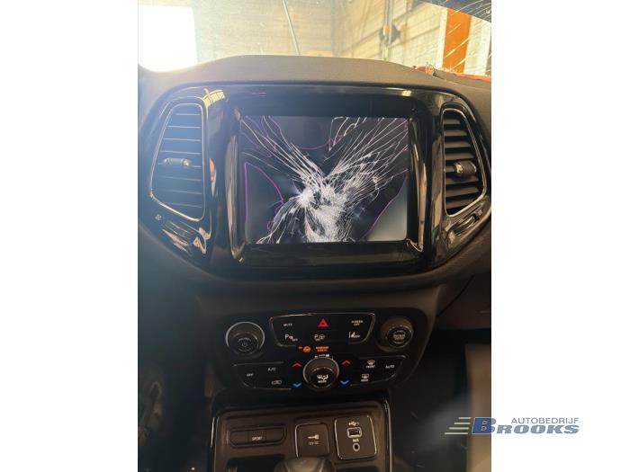 Jeep Compass II 1.3 T4 150 16V Samochód złomowany (2020, Niebieski)