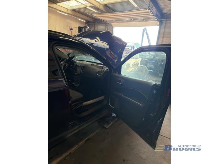 Jeep Compass II 1.3 T4 150 16V Samochód złomowany (2020, Niebieski)