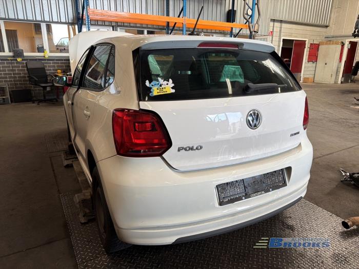 Volkswagen Polo V 1.0 TSI 12V BlueMotion Vehículo de desguace (2017, Blanco)