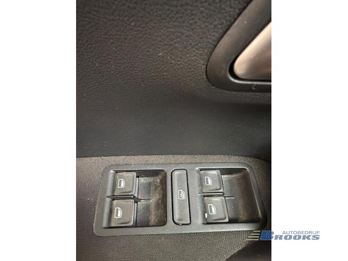 Volkswagen Polo V 1.0 TSI 12V BlueMotion Vehículo de desguace (2017, Blanco)
