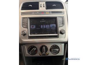 Volkswagen Polo V 1.0 TSI 12V BlueMotion Vehículo de desguace (2017, Blanco)
