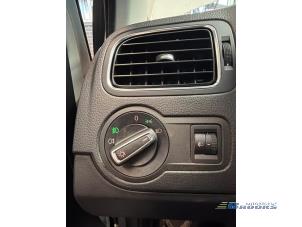 Volkswagen Polo V 1.0 TSI 12V BlueMotion Vehículo de desguace (2017, Blanco)