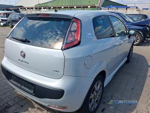 Fiat Punto Evo 1.4 Vehículo de desguace (2010, Blanco)