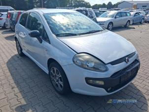 Fiat Punto Evo 1.4 Vehículo de desguace (2010, Blanco)