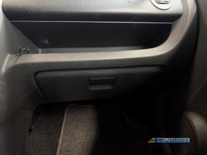 Opel Agila 1.2 16V Vehículo de desguace (2009, Gris)