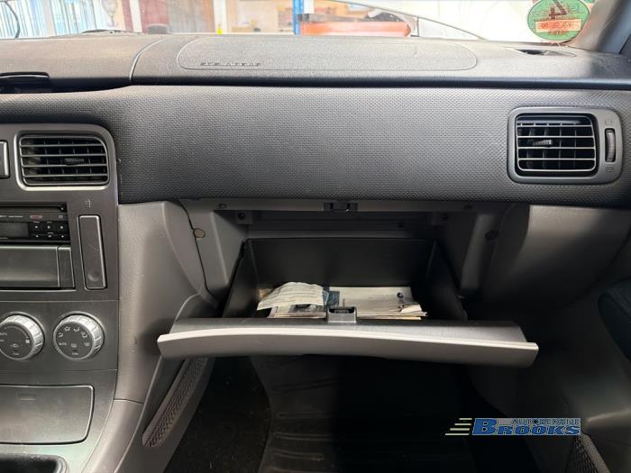 Subaru Forester 2.0 16V X Vehículo de desguace (2006, Gris)